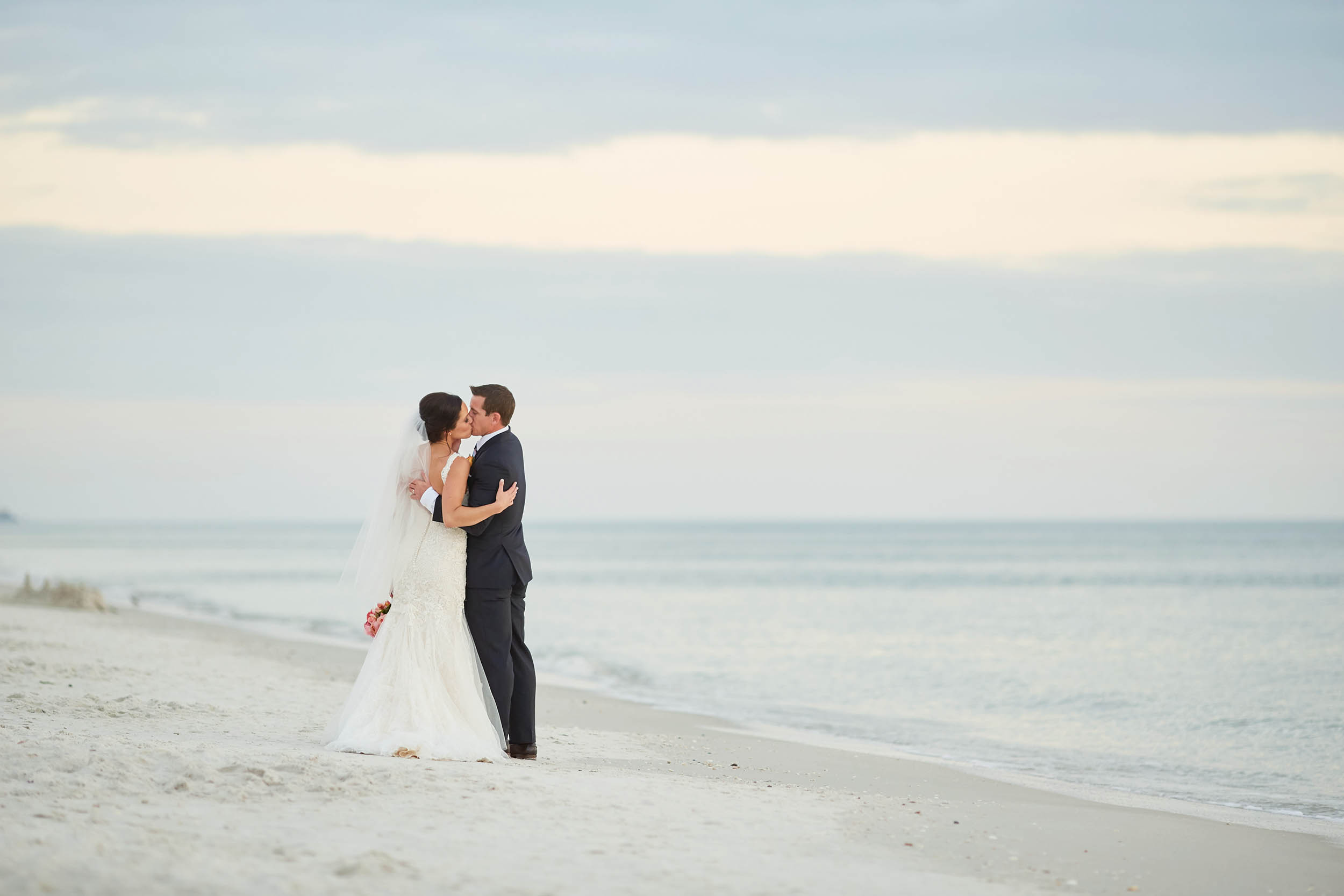 laplaya naples wedding photgrapher