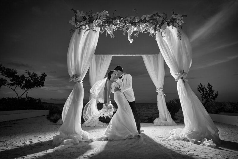 Rodrigo_Varela_Photography_beach_wedding_arch_sunset_Miami_Florida