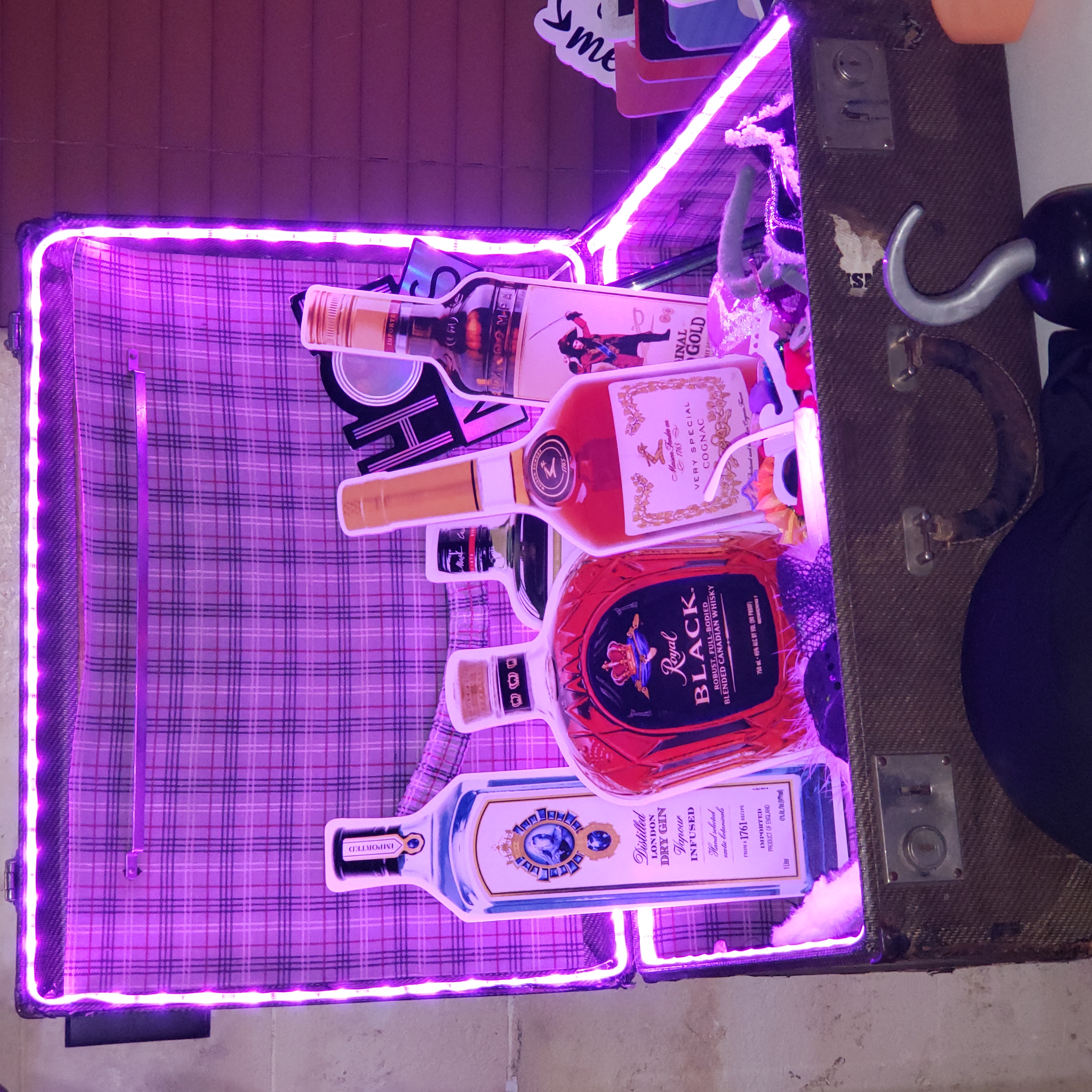 PropTrunk.jpg