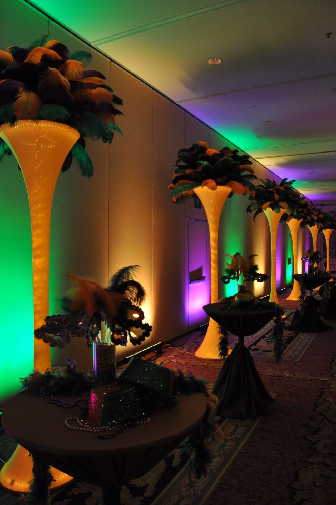 Rent Ostrich Feather Floor Towers