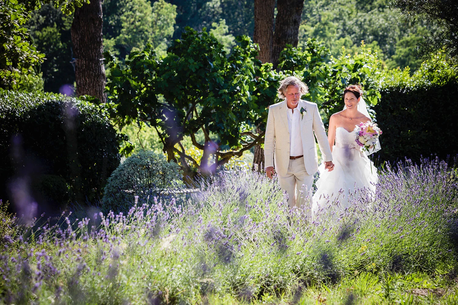 Destination wedding photographer's Classic outdoor wedding photography at an estate in Provence, France at Le Preverger