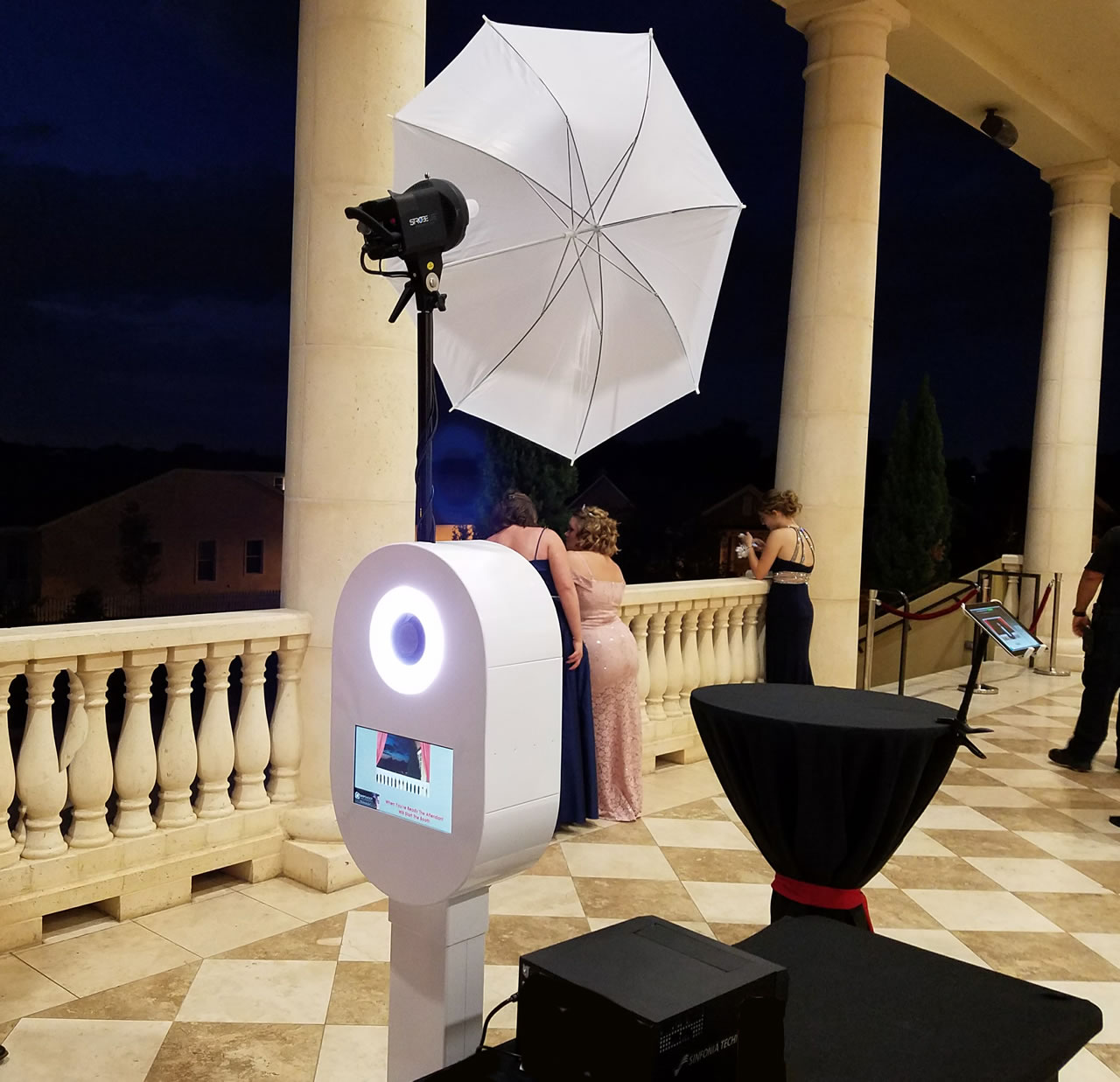 Open Air Photo Booths Tampa