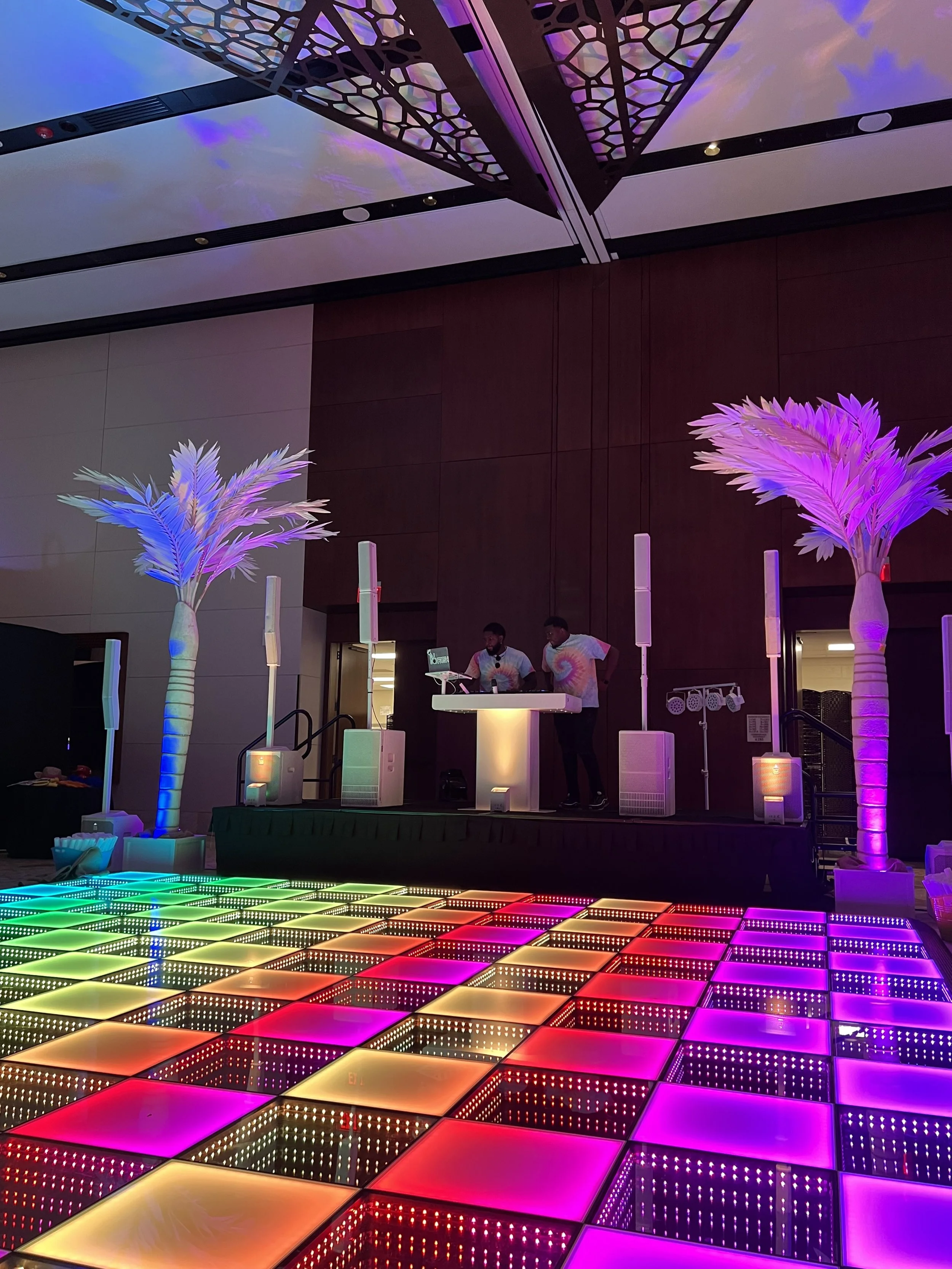 Island Decor and Rental photo 4
