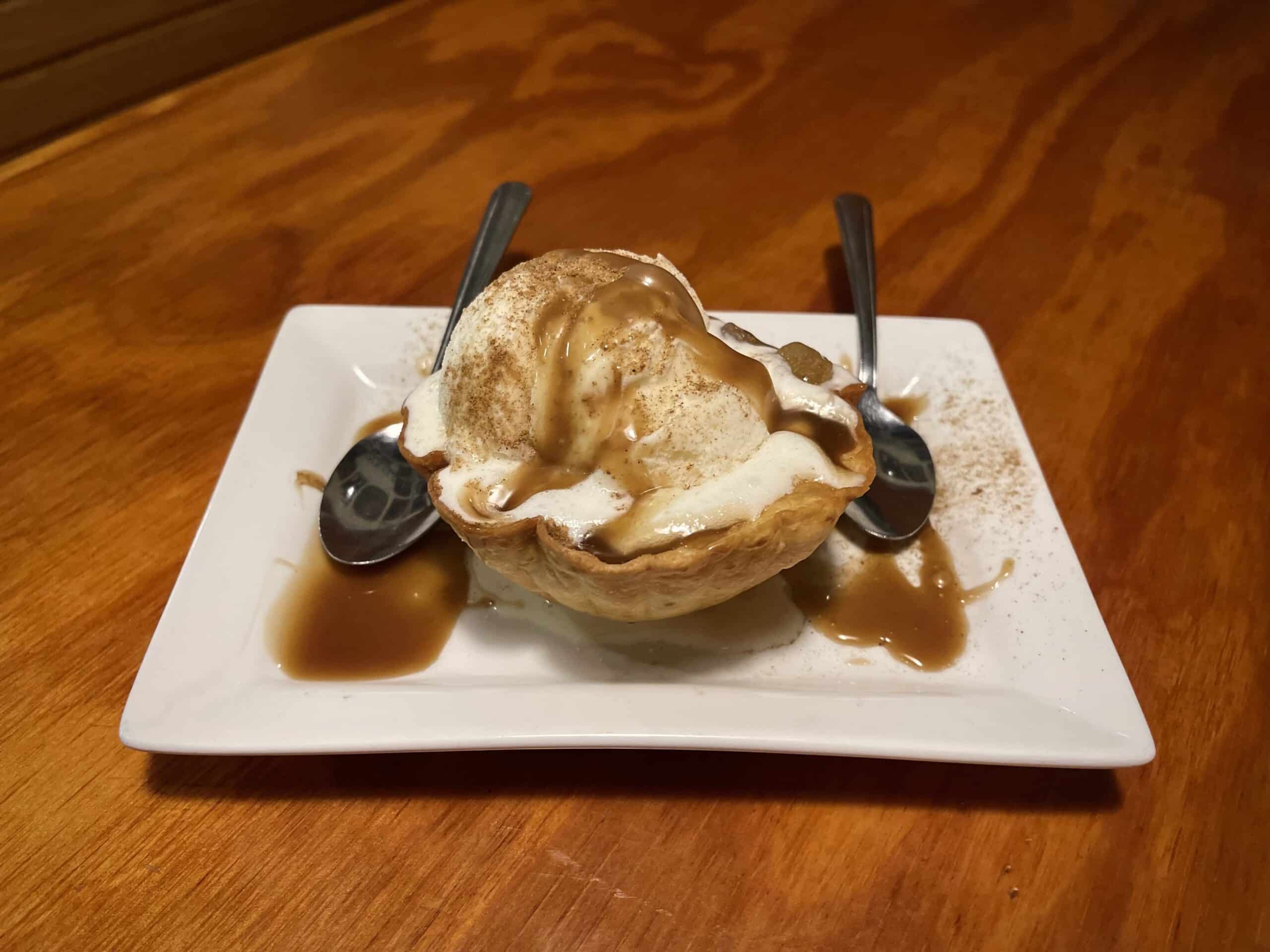 CrookedApplePie-min