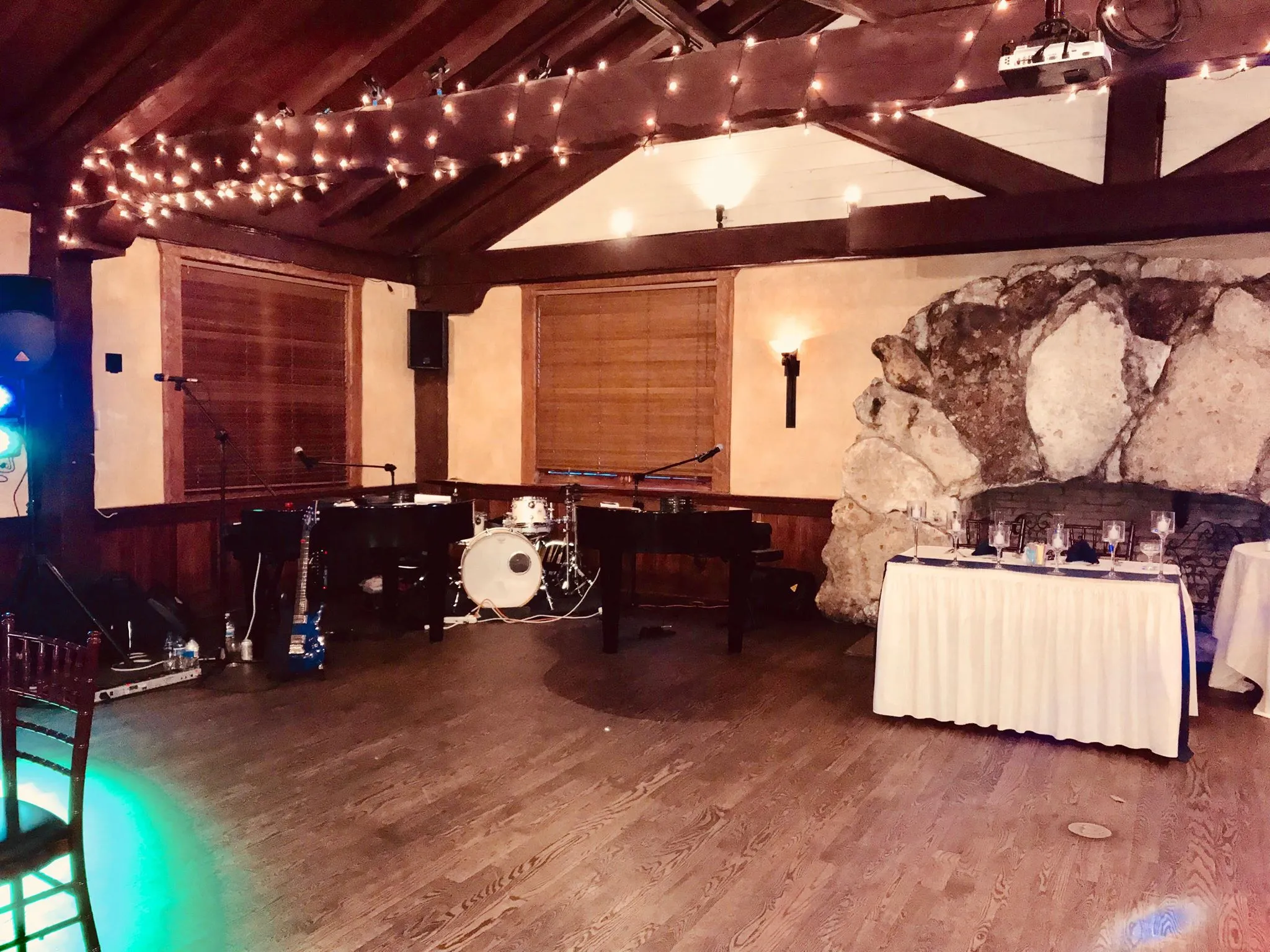 Orlando Dueling Pianos photo 5