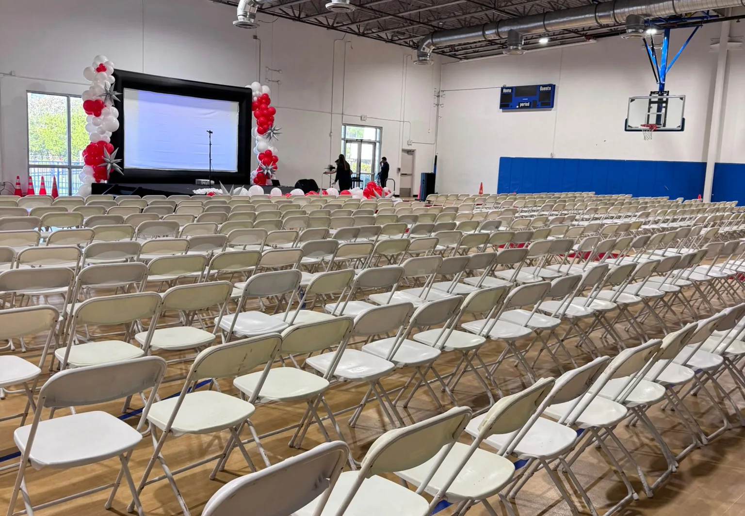 folding chairs for large gatherings miami